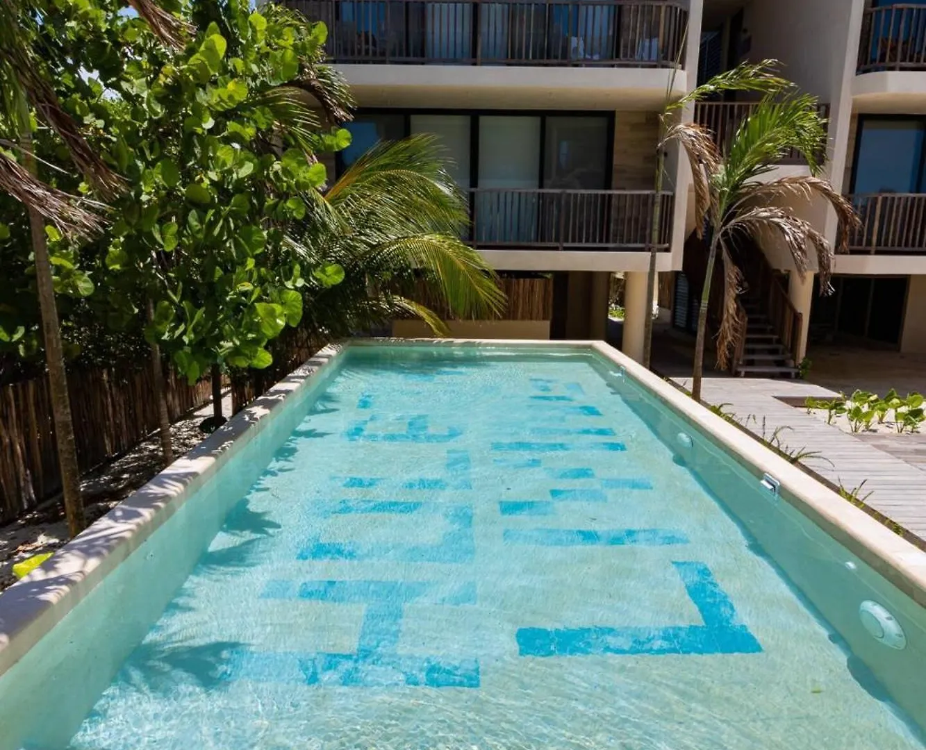 Pool View Loft Steps From The Ocean In Punta Cocos - C101 Hotel Isla Holbox
